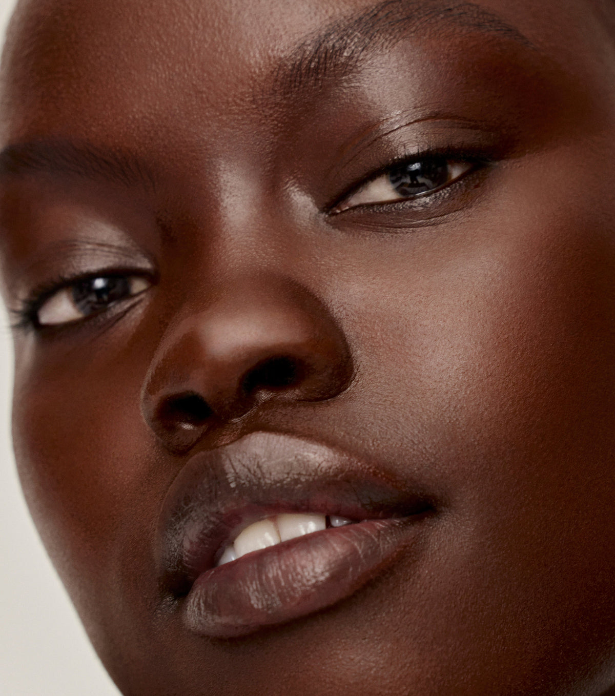 Westman Atelier Vital Pressed Skincare Powder