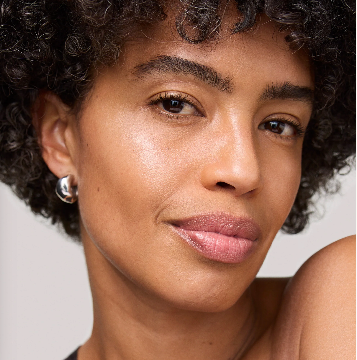 Merit The Uniform Tinted Mineral Sunscreen SPF 45