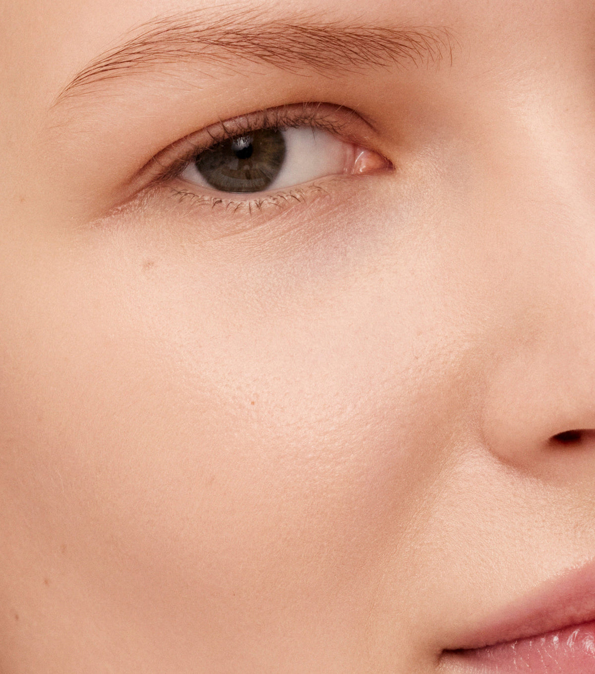 Westman Atelier Vital Pressed Skincare Powder